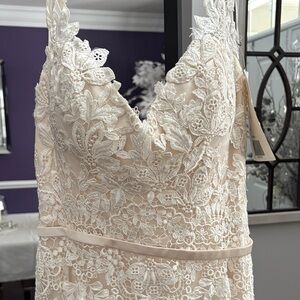 Ivory Lace Bridal Gown